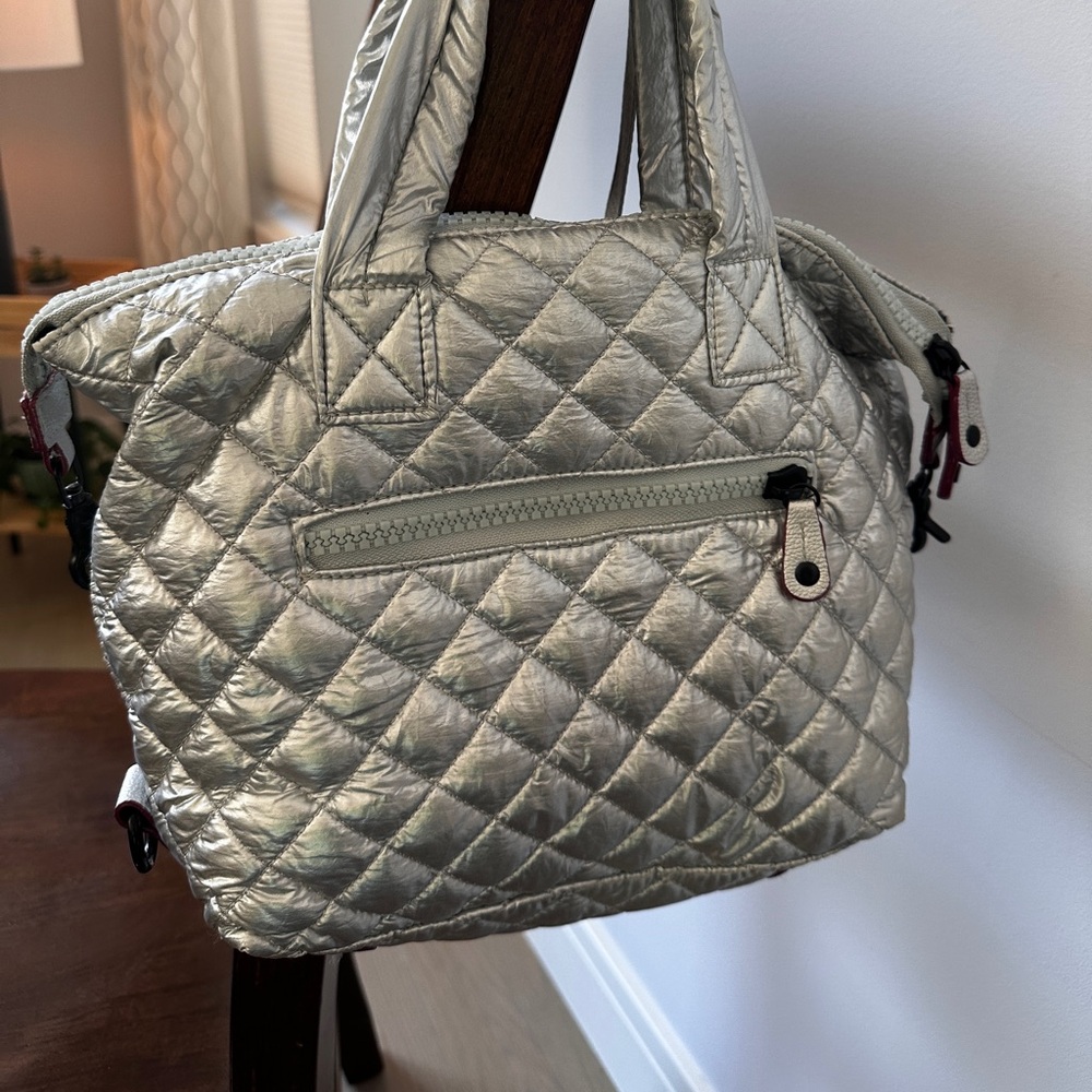 Medium Quilted Silver Handbag, like new